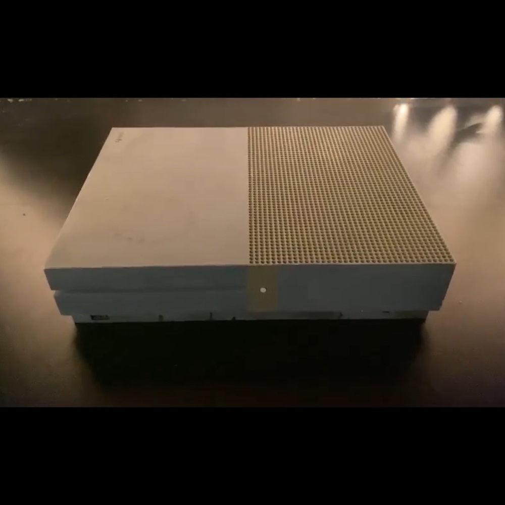 Xbox One S
